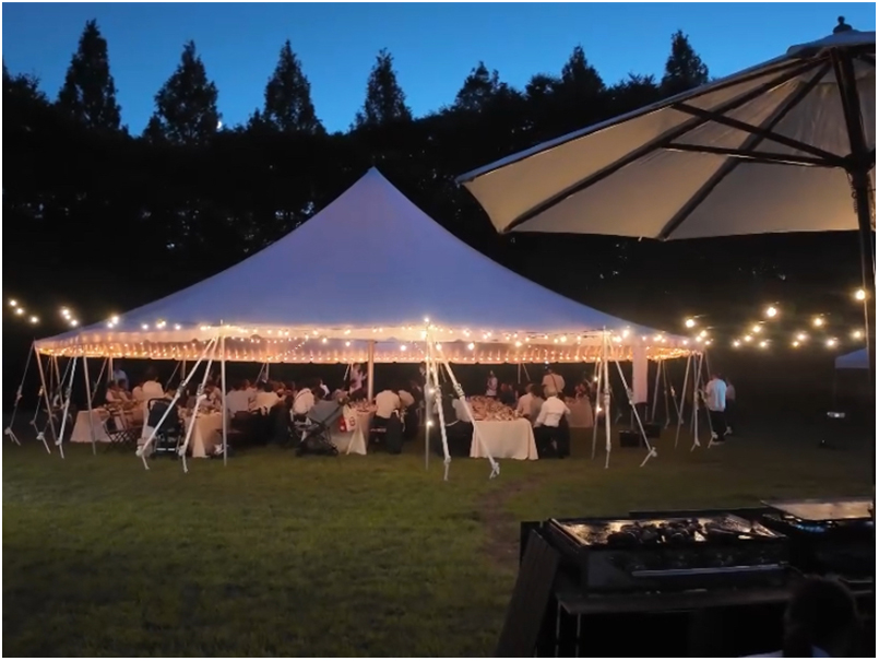 テントウェディング