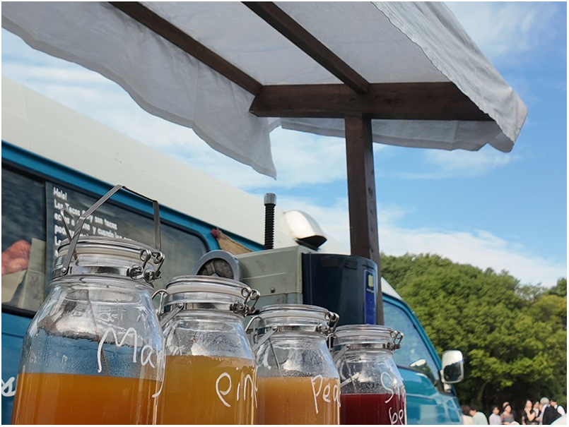 テントウェディング